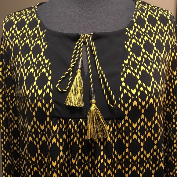 SUSAN GRAVER Liquid Knit Tan Chevron Tunic size XL - Picture 2 of 7